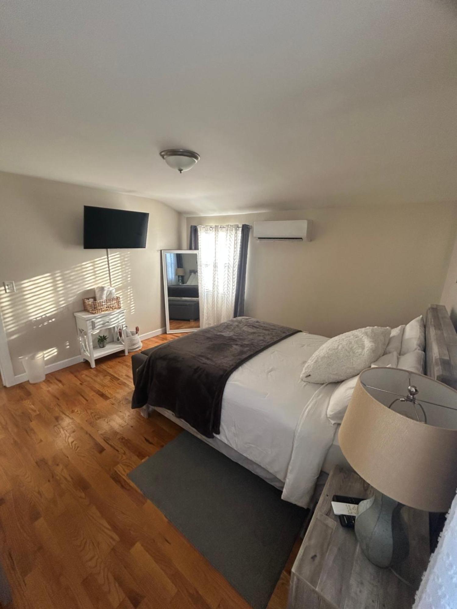 Chic Modern Bedroom 5 Mins From Jfk New York Buitenkant foto